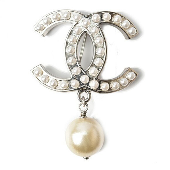 CHANEL brooch pin here mark rhinestone pearl silver